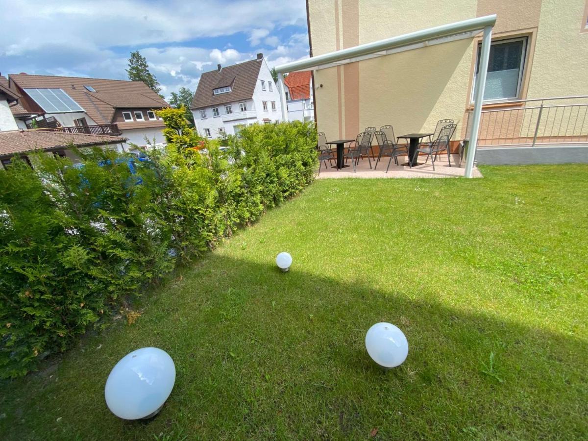 Gaestehaus Am Kurpark Hotel Garni Horn-Bad Meinberg Exteriör bild